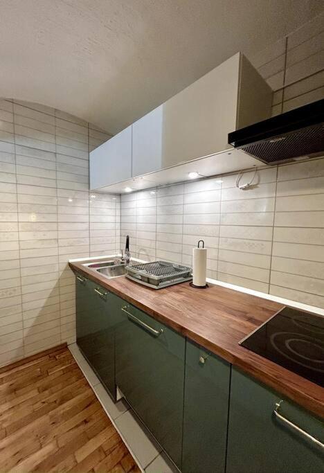 Charming Appartment 3-Min Walk To Old Town - Free Parking ليوبليانا المظهر الخارجي الصورة